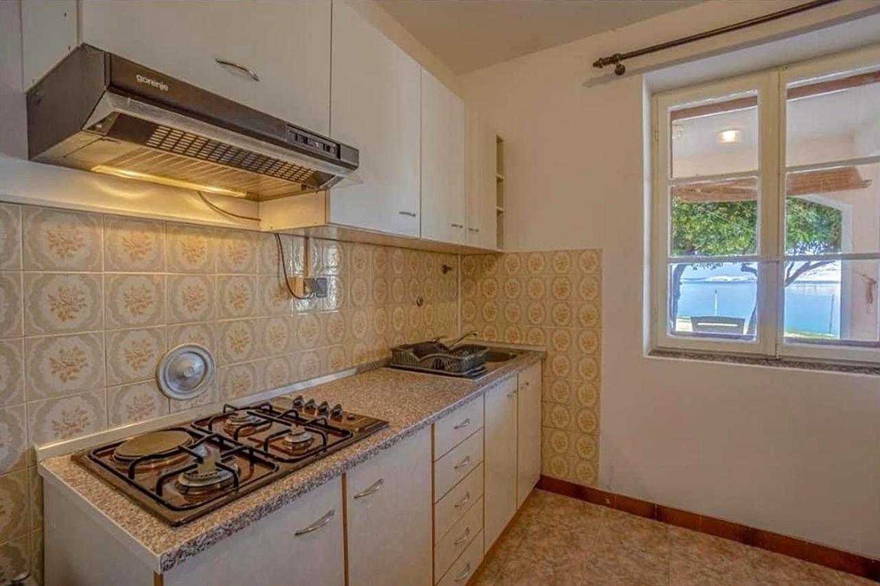 Apartments By The Sea Metajna, Pag - 6465 المظهر الخارجي الصورة