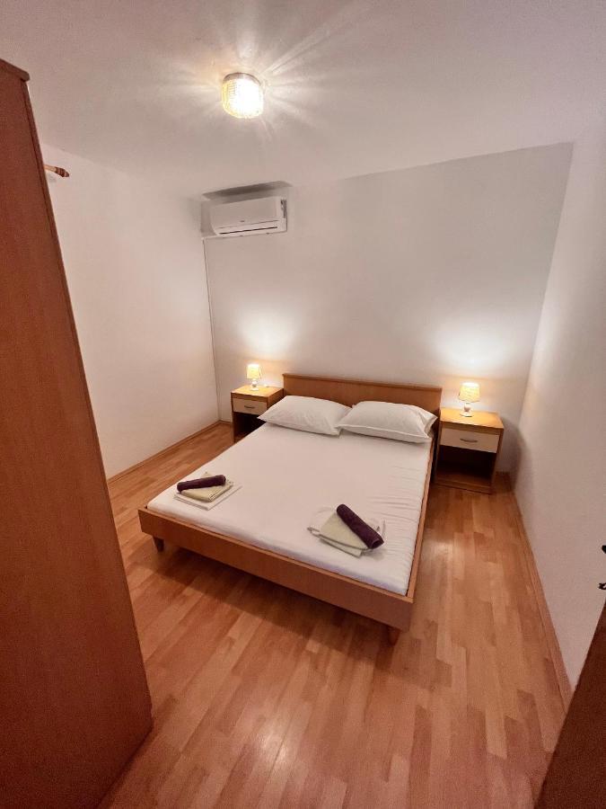 Apartments By The Sea Metajna, Pag - 6465 المظهر الخارجي الصورة